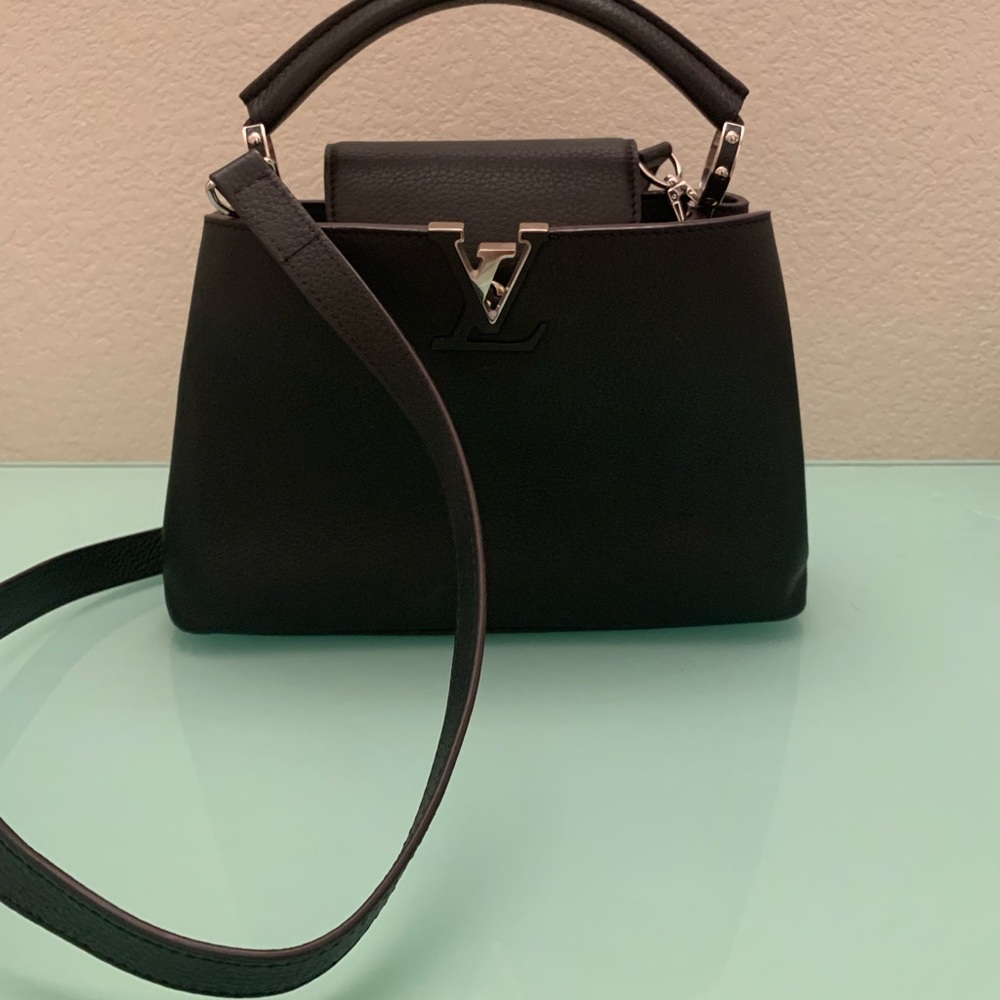 Louis Vuitton authentic black leather shoulder bag